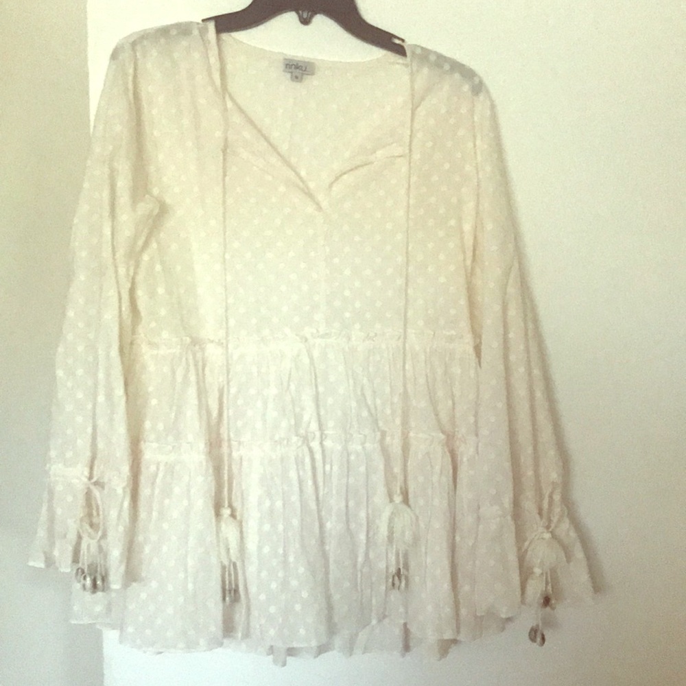 NWOT Rinku Pokadot Shirt w/Shell Accents Neverworn